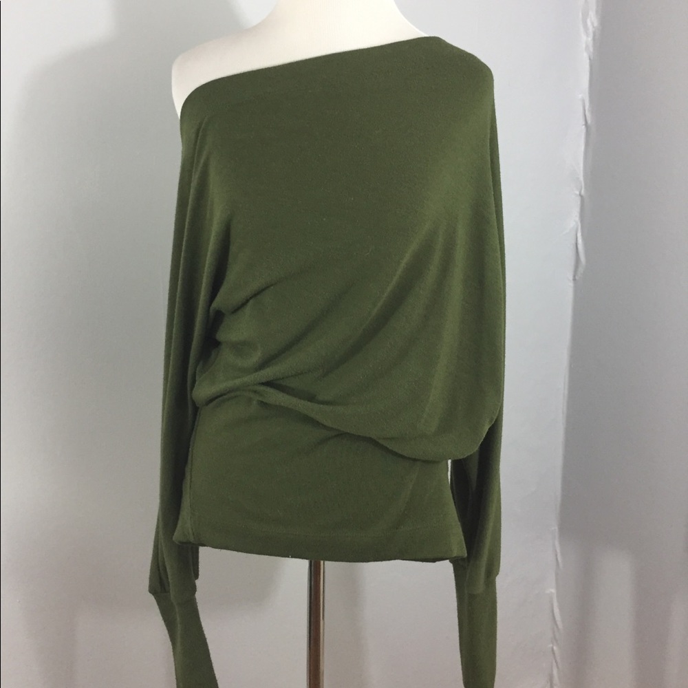 Forest green asymmetric knit top